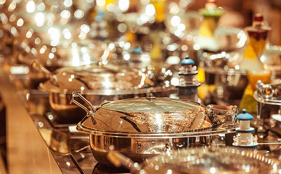 La polyvalence et la commodité des casseroles de buffet dans la restauration et l'hospitalité modernes