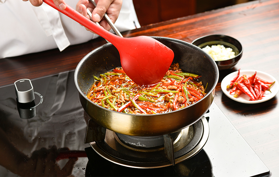 Maîtriser le moule à sauce moyenne